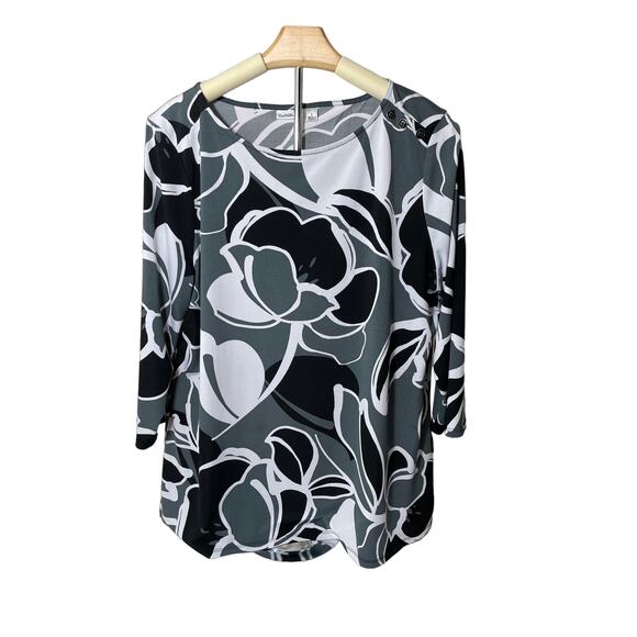 Croft and Barrow Size L Tunic. 3/4 Sleeve.  Grey w/design - Picture 11 of 16